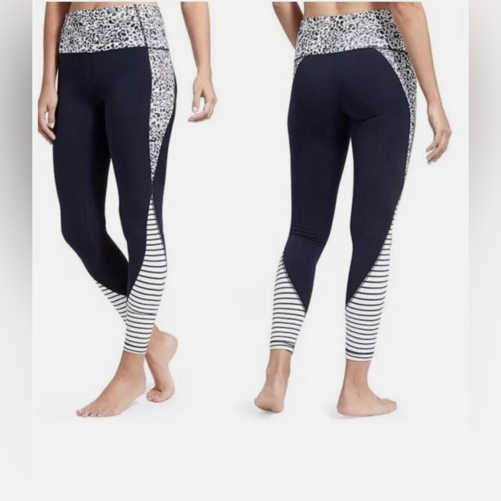Athleta Petal Salutation 7/8 ankle leggings, size S - Picture 2 of 13